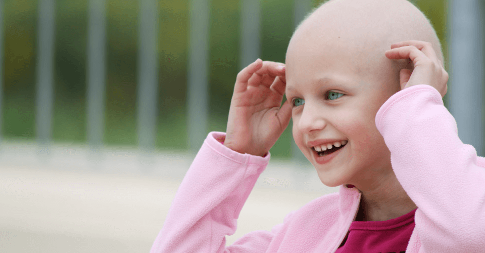 Terapia floral equilibrando emoções de crianças com câncer e seus cuidadores